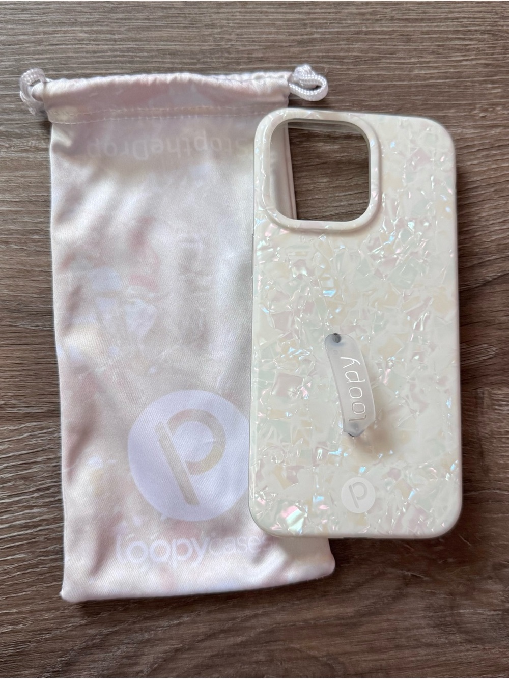 iPhone 15 Pro Max Loopy Case